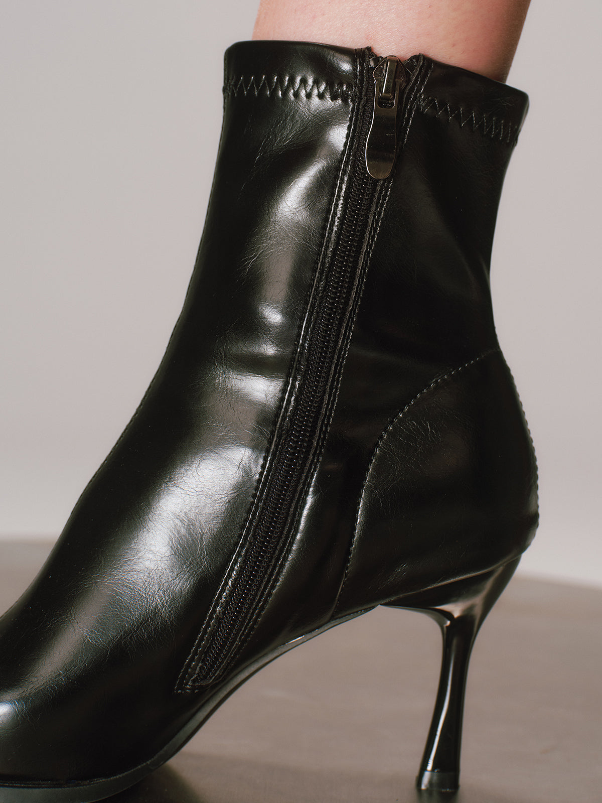 Pointed Toe Kitten Heel Ankle Boots
