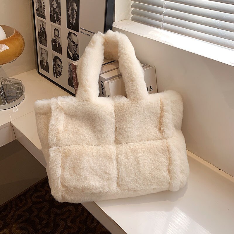Dante – Sac à Main Peluche Luxueux | Incontournable de l'Hiver