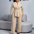 Kylie – Tailleur Peplum Sculptural
