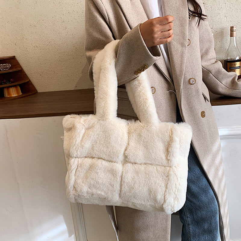 Dante – Sac à Main Peluche Luxueux | Incontournable de l'Hiver