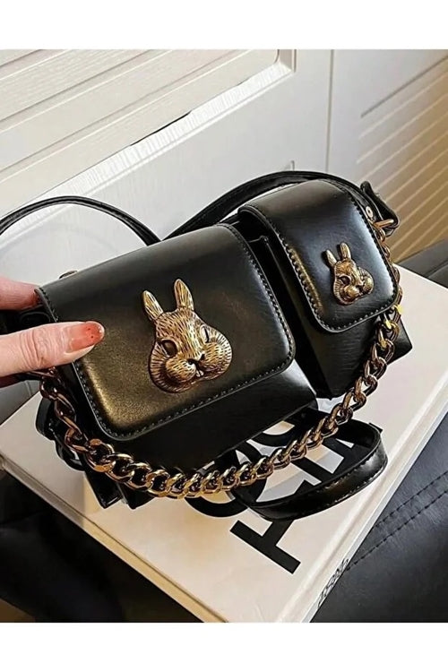 Sac baguette noir pour femme – sac à bandoulière élégant avec accessoire écureuil